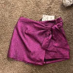 ZARA PURPLE METALLIC BOW TRIM SKORT METALLIC SMALL
